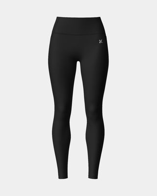 Front view of Kinia’s Lume Leggings in Onyx black – high-waisted sculpting leggings designed for women, made with KiniaSoft fabric for breathable compression, four-way stretch, and second-skin feel. Ideal for training, muscle building, and active recovery.